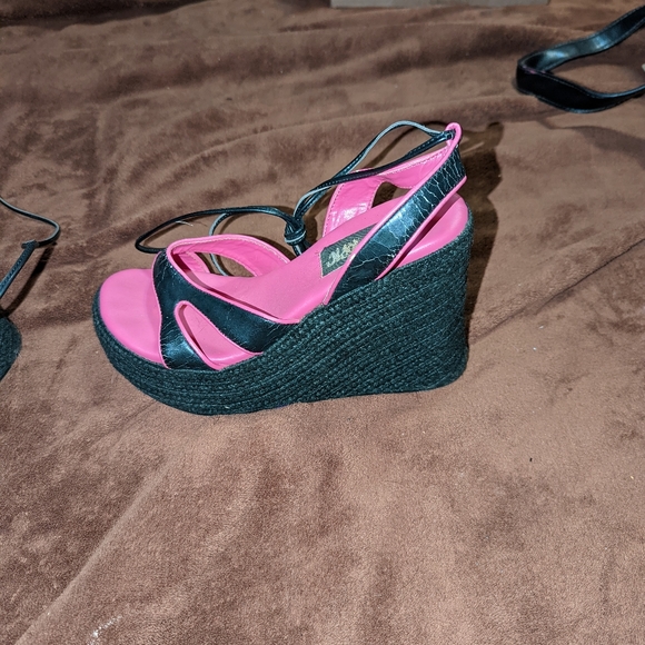 Vintage 90's platforms - Picture 2 of 3